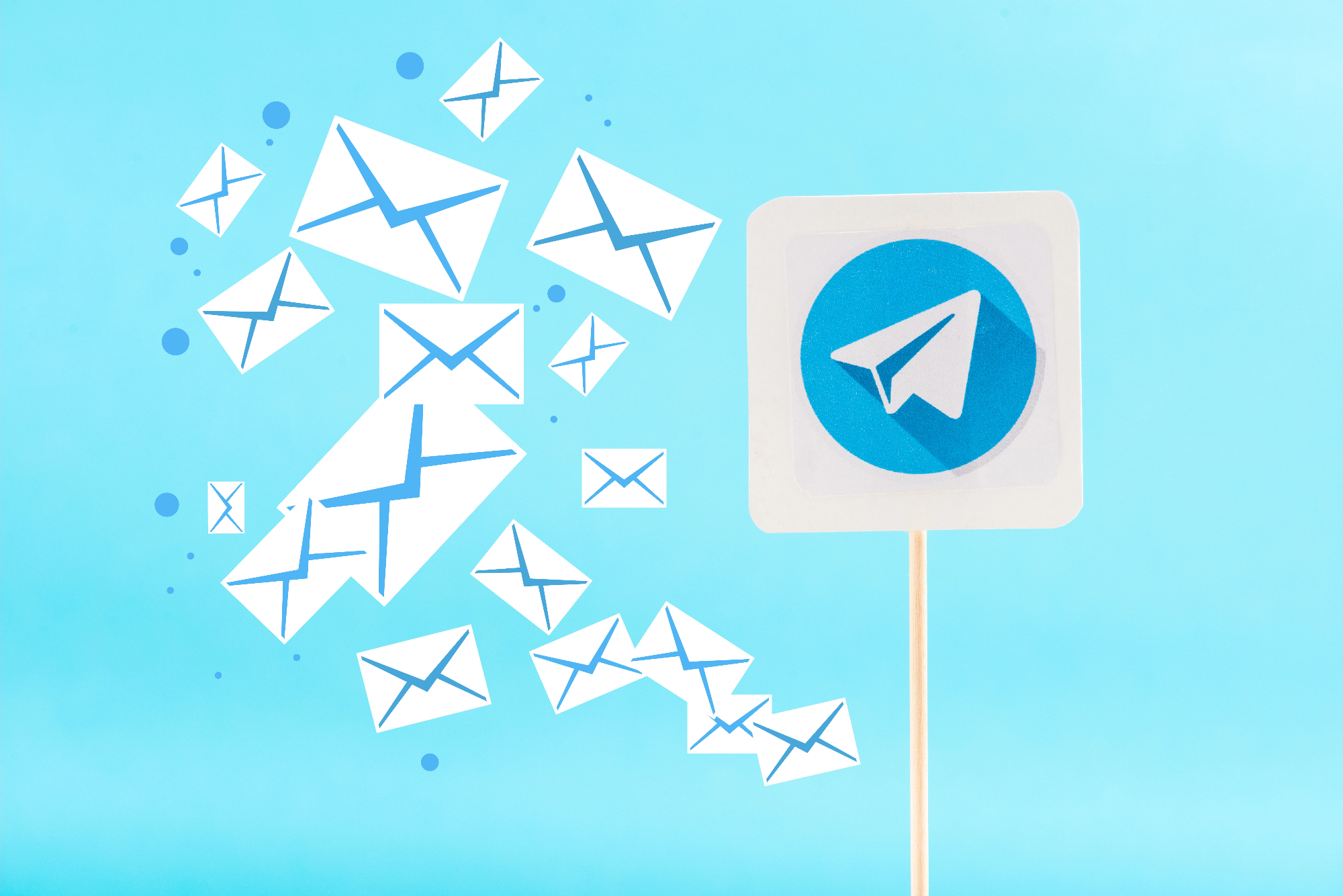 Ob rojstvu je vsem poslala telegram, namesto sms sporočila